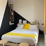 R&b La Pomposa Dei Motori Penzion 3*