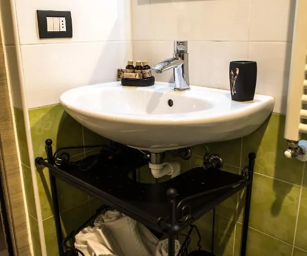 R&b La Pomposa Dei Motori 3*