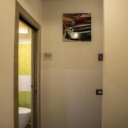 Affittacamere R&b La Pomposa Dei Motori *