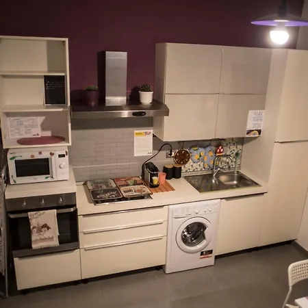 R&b La Pomposa Dei Motori Gasthof 3*