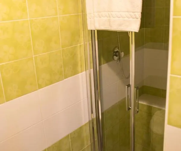 R&b La Pomposa Dei Motori 3*