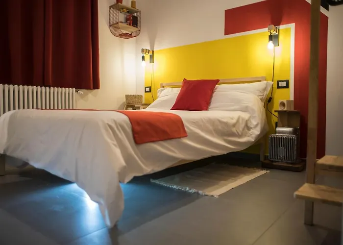 R&b La Pomposa Dei Motori Vendégház 3*