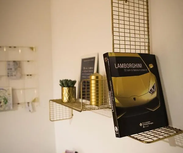 R&b La Pomposa Dei Motori Vendégház